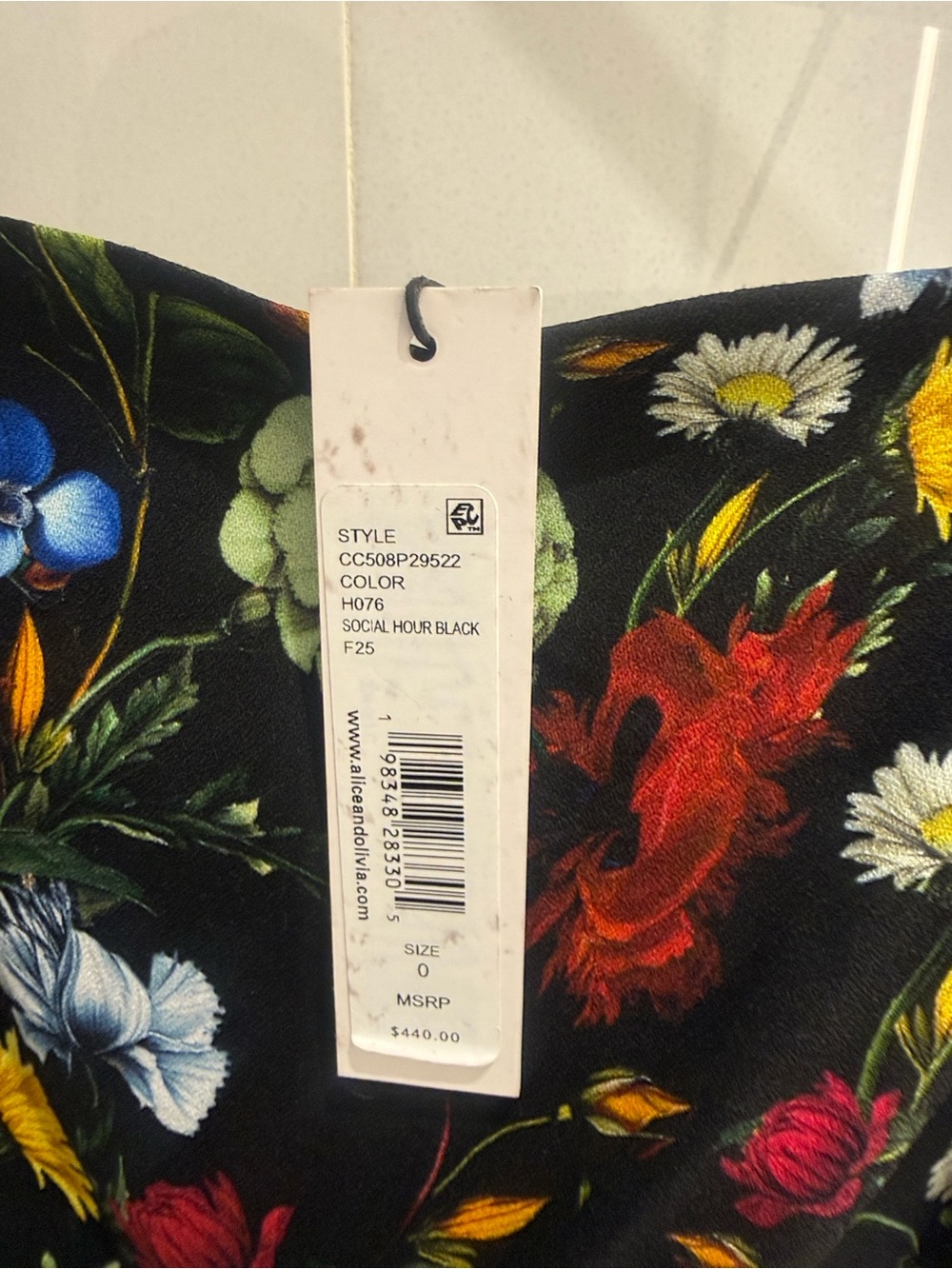 Alice and Olivia Slip Dress in Black with Multicolor Bloom Print NWT size 0 - Picture 4 of 4